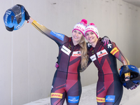 Laura Nolte (l) und Neele Schuten siegten in Sigulda im Zweierbob. - Foto: Expa/Johann Groder/APA/dpa