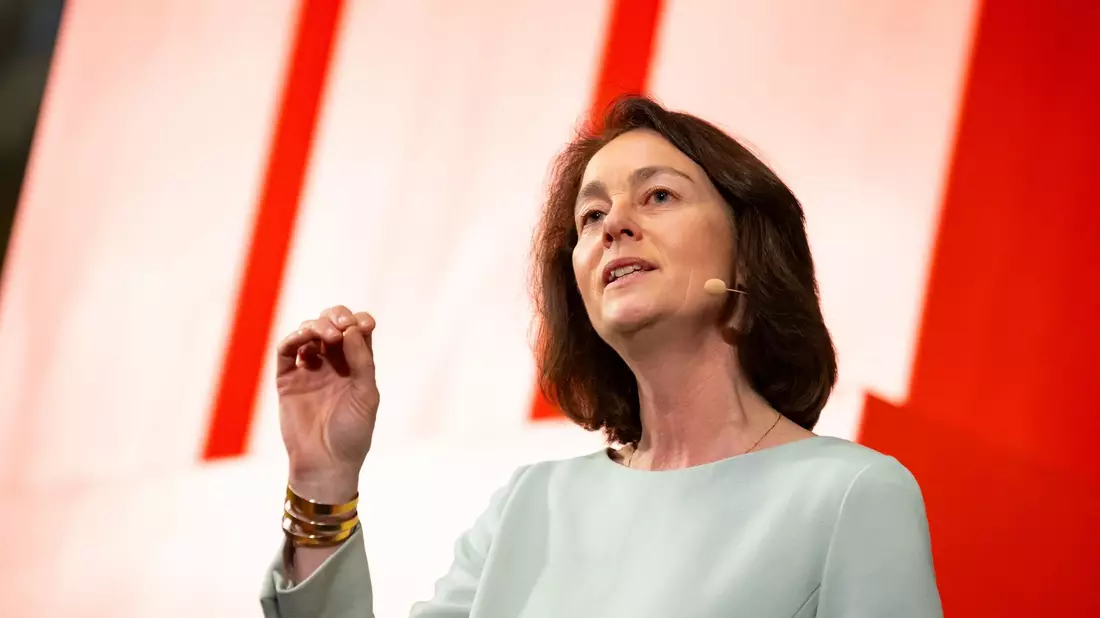 Katarina Barley beim traditionellen Neujahrsempfang der SPD-Fraktion im Festsaal des Hamburger Rathauses. - Bild: Jonas Walzberg/dpa