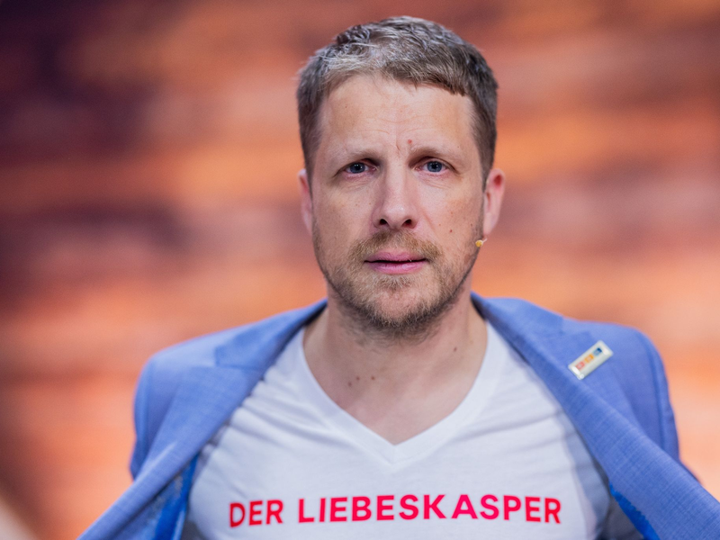 Der Komiker und Moderator Oliver Pocher wird am 8. Februar auf dem Wiener Opernball erwartet. - Foto: Rolf Vennenbernd/dpa
