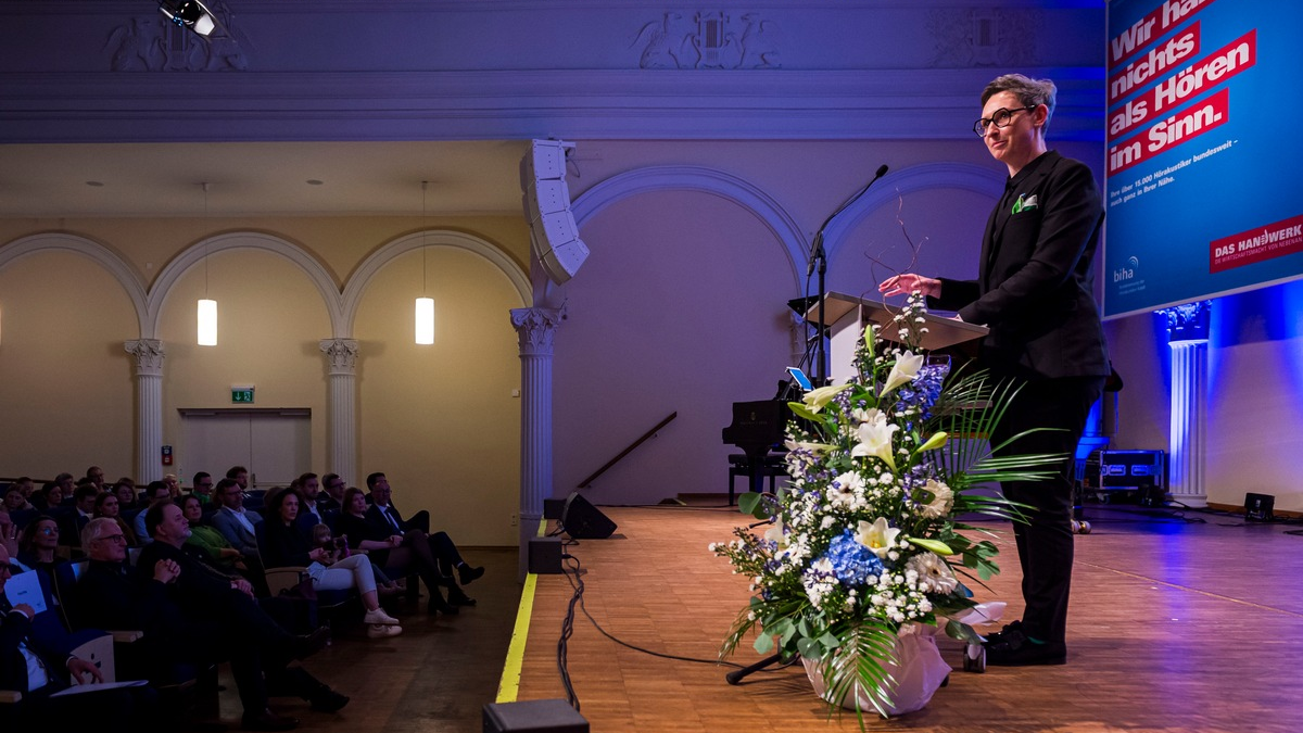 Gesellenfreisprechung im Hörakustiker-Handwerk: 134 Fachkräfte schließen Ausbildung erfolgreich ab - Foto: presseportal.de