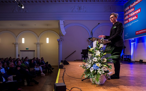 Gesellenfreisprechung im Hörakustiker-Handwerk: 134 Fachkräfte schließen Ausbildung erfolgreich ab - Foto: presseportal.de