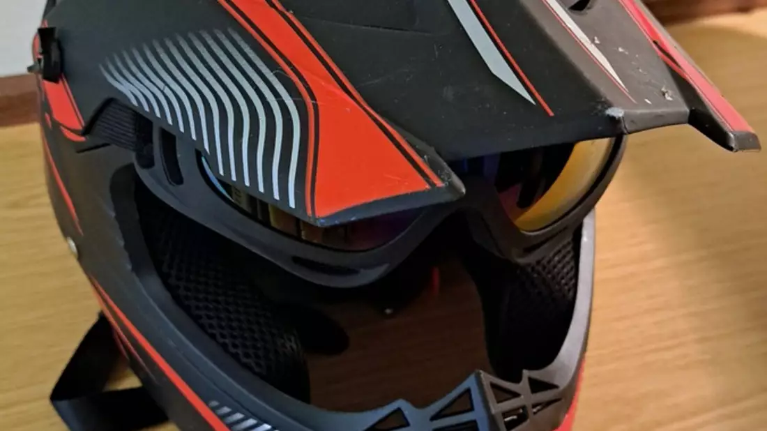 POL-CE: Motorradhelm gefunden - Eigentümer gesucht - Bild: presseportal.de