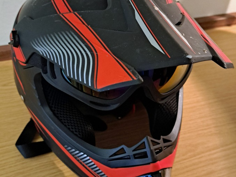 POL-CE: Motorradhelm gefunden - Eigentümer gesucht - Foto: presseportal.de