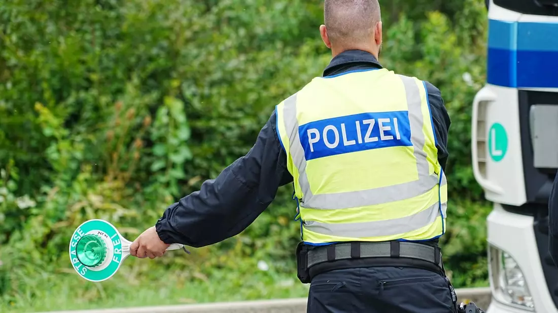 Bundespolizeidirektion München: Wochenendbilanz der Bundespolizeiinspektion Freilassing Wieder zahlreiche Haftbefehle festgestellt - Bild: presseportal.de