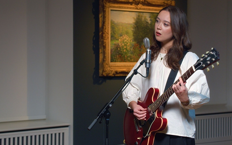 ARTE zeigt Grammy-Gewinnerin Laufey im neuen Format Sounds like Art - Foto: presseportal.de