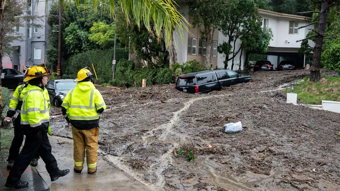 Normalerweise scheint hier an mehr als 260 Tagen im Jahr die Sonne. Nun regnet es in Los Angeles so stark wie seit vielen Jahren nicht mehr. - Bild: David Crane/The Orange County Register/AP