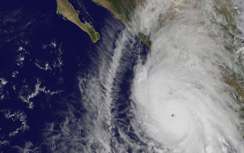 Wirbelstürme werden im stärker, besonders heftig war auch Hurrikan Patricia im Oktober 2015. (Archivbild) - Foto: Nasa/Noaa Goes Project/dpa