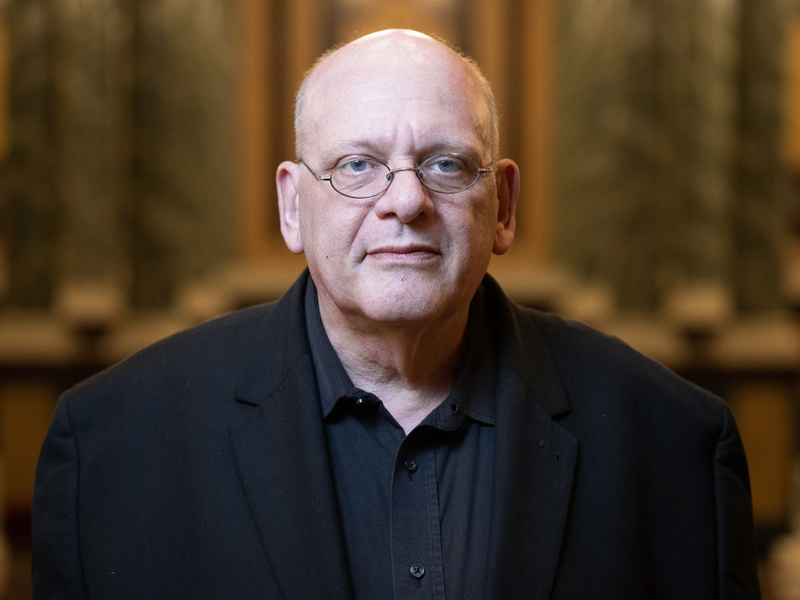 Der deutsche Komponist Detlev Glanert bringt in wenigen Tagen an der Semperoper in Dresden mit «Die Jüdin von Toledo» seine zwölfte Oper heraus. - Foto: Sebastian Kahnert/dpa