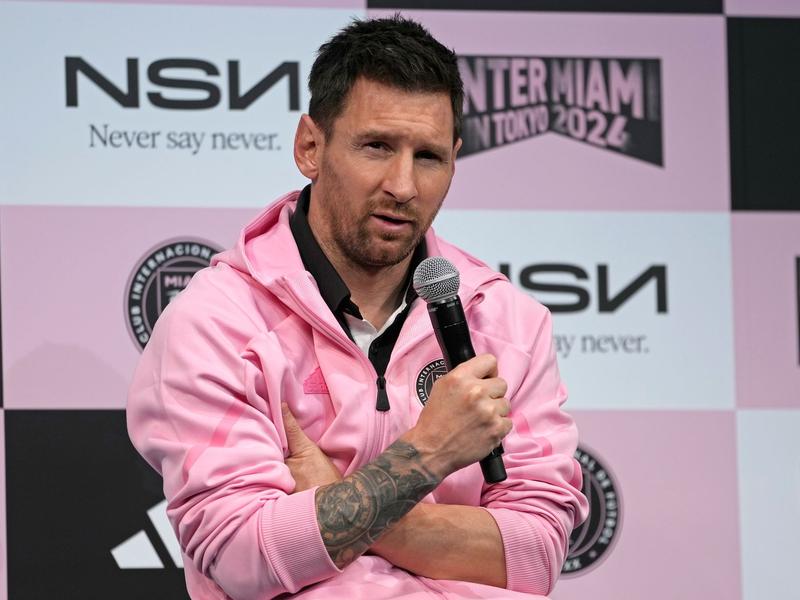 Inter Miamis Lionel Messi hat sich auf einer Pressekonferenz für seine Spielpause gerechtfertigt. - Foto: Shuji Kajiyama/AP