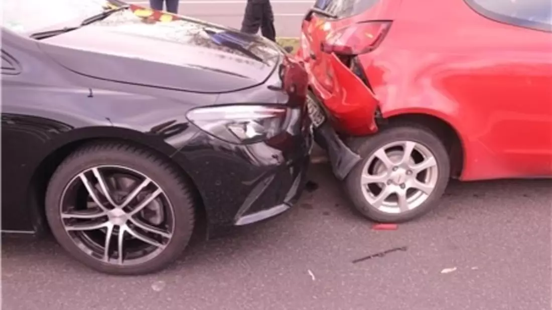 POL-ME: Eine Schwerverletzte nach Auffahrunfall - vier Autos beschädigt - Langenfeld - 2402019 - Bild: presseportal.de