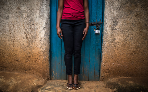 Allein in Deutschland sind aktuell mehr als 17.000 Mädchen potenziell von einer Genitalverstümmelung bedroht. - Foto: Brian Otieno/Deutsche Stiftung Weltbevölkerung/obs