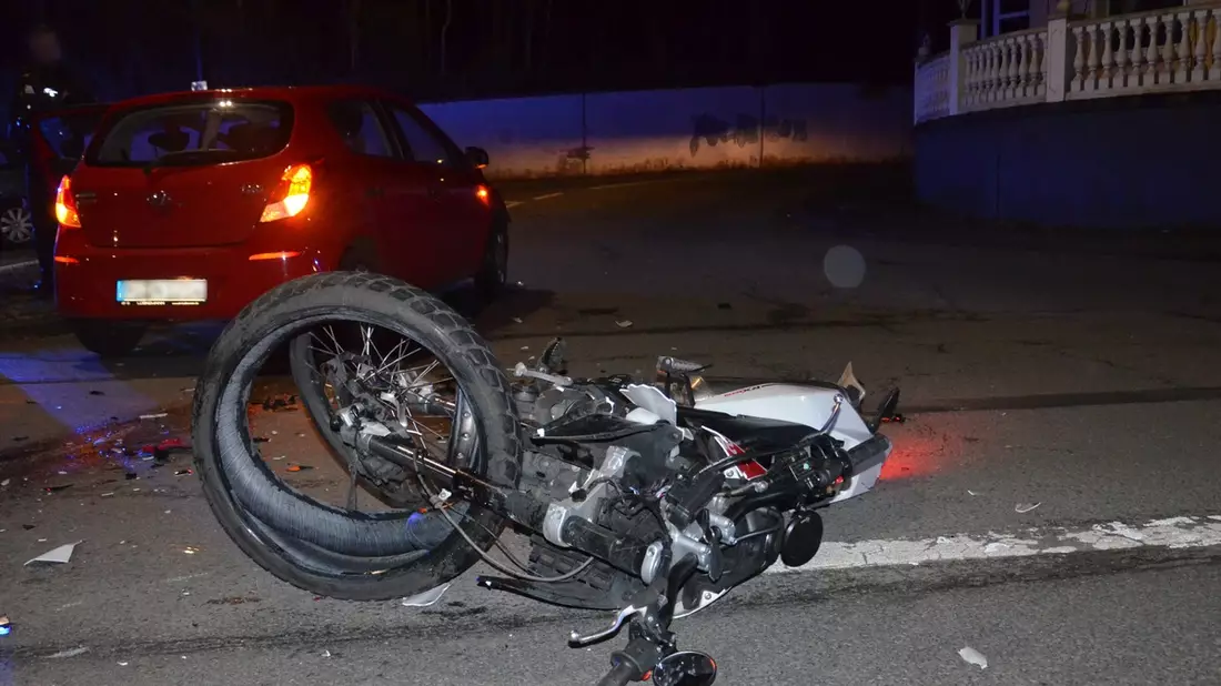 POL-HF: Zusammenstoß mit Leichtkraftrad- Jugendlicher schwer verletzt - Bild: presseportal.de