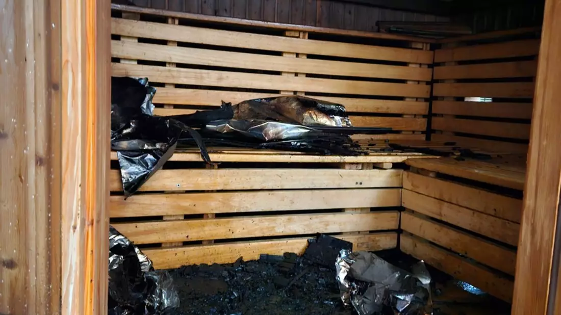 FW Datteln: Großbrand im Hotel entpuppt sich als brennende Holzhütte - Bild: presseportal.de