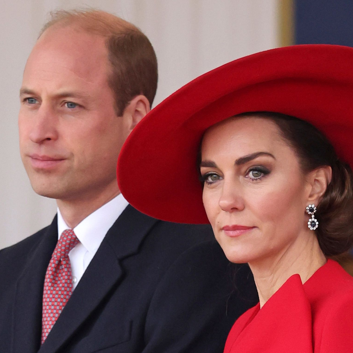 Kate, Prinzessin von Wales, und William, Prinz von Wales, nehmen an einer Feierlichkeit teil. - Foto: Chris Jackson/Pool Getty/AP