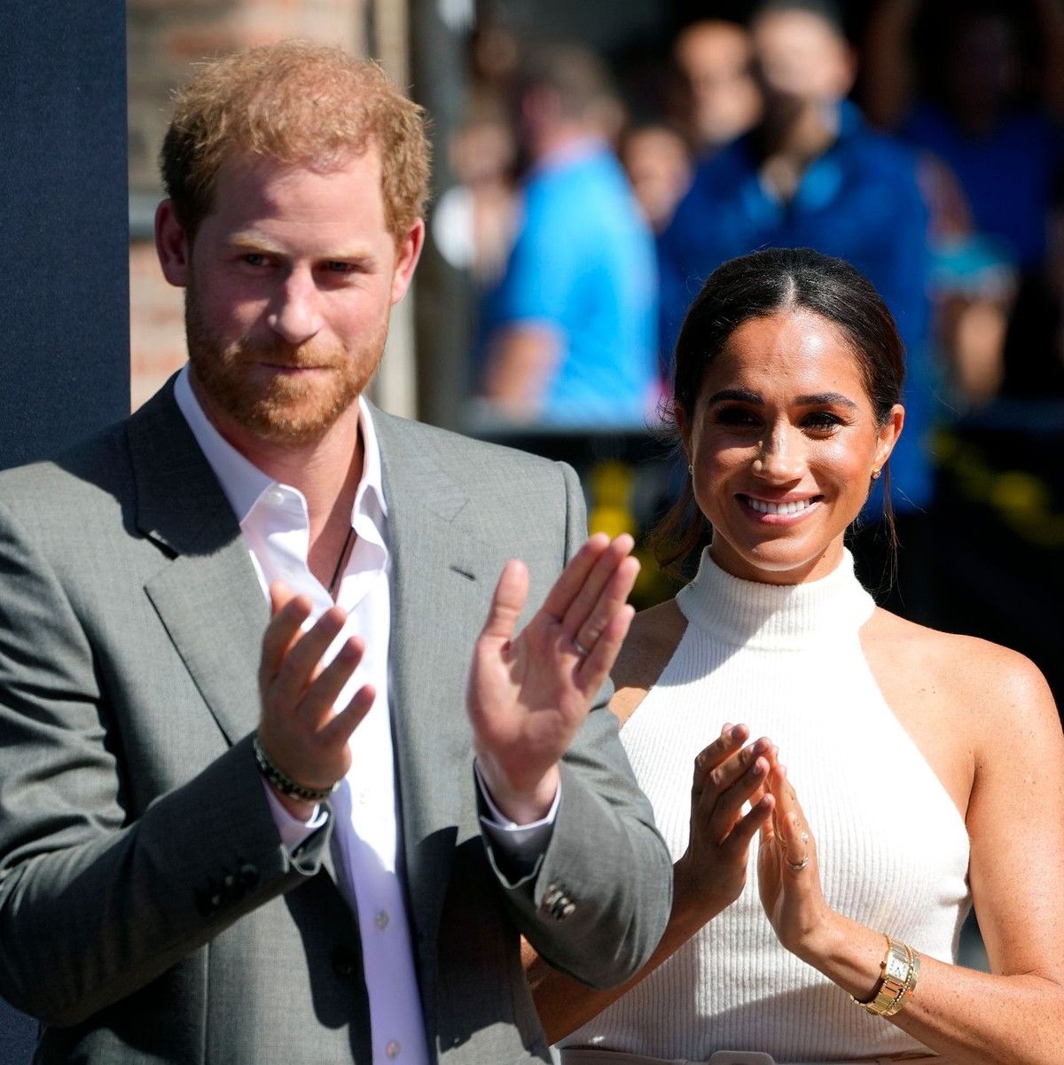 Harry und Meghan haben ihren Wohnsitz in den USA. - Foto: Martin Meissner/AP