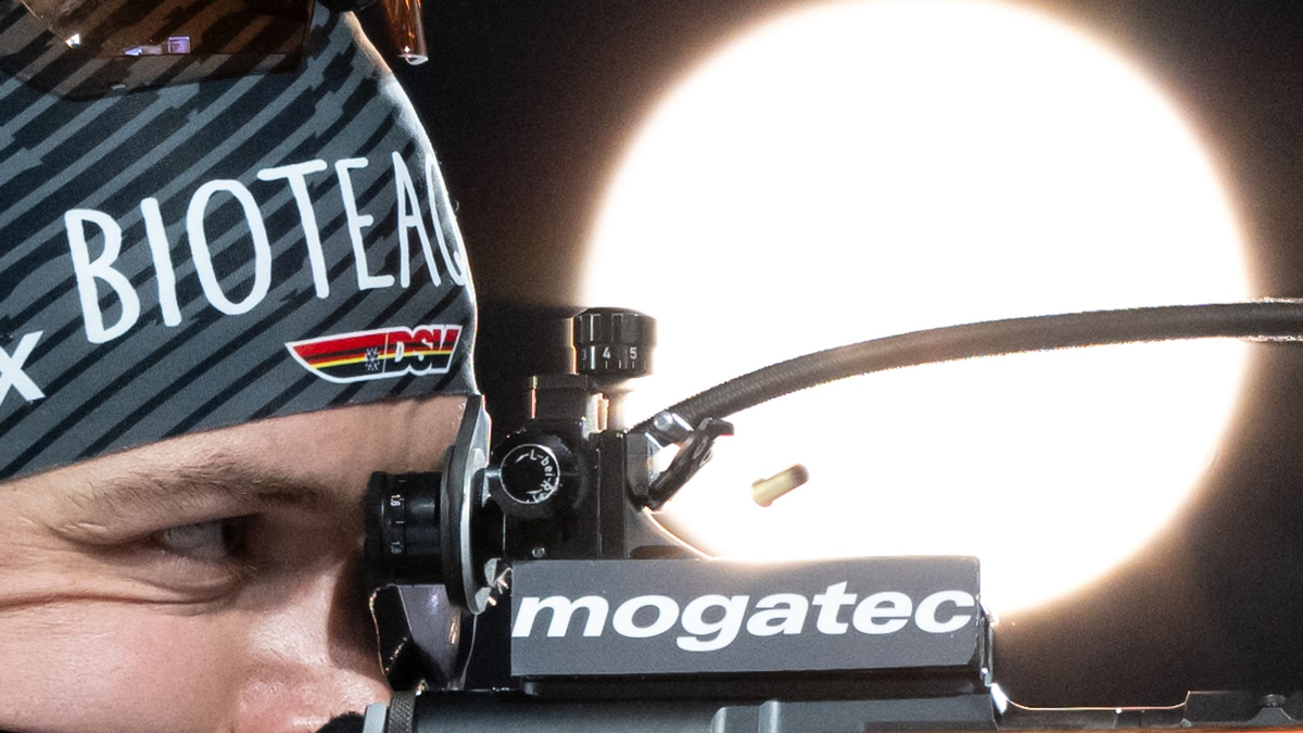 Justus Strelow leistete sich gleich sechs Schießfehler. - Foto: Hendrik Schmidt/dpa