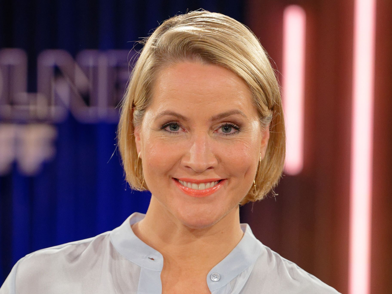 Die Moderatorin Judith Rakers  wohnt im Hamburger Umland und baut dort Gemüse zur Selbstversorgung an. - Foto: Henning Kaiser/dpa