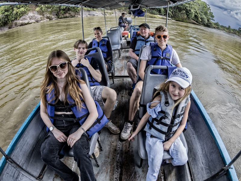 Joey Kelly und Familie - Roadtrip Panamericana: Kulinarisches Neuland und Akrobatik für Joey - Foto: presseportal.de