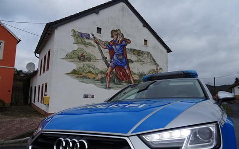 POL-PDWIL: Buntes Treiben - Foto: presseportal.de