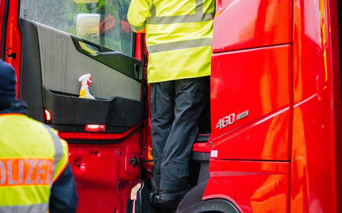 POL-MFR: (134) Kontrolltage Schwerlastverkehr - erhebliche Verkehrsverstöße festgestellt - Foto: presseportal.de