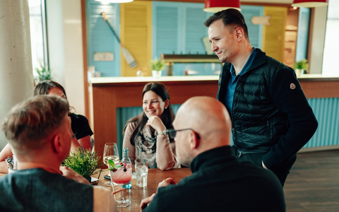 Deutsche Pop ist insolvent - Synchronsprecher verrät, wie es dazu kommen konnte und was die Studenten jetzt tun können - Foto: presseportal.de Deutsche Pop ist insolvent - Synchronsprecher verrät, wie es dazu kommen konnte und was die Studenten jetzt tun können - Foto: presseportal.de