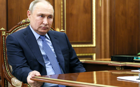 Stelle sich den Fragen von Tucker Carlson: Wladimir Putin. - Foto: Alexander Kazakov/Sputnik Kremlin/AP/dpa