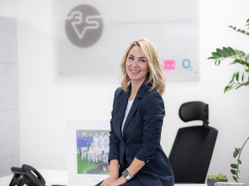 Tatjana Kljueva: Mit der BVS GmbH zu maßgeschneiderten Mobilfunkverträgen und langfristiger Beratung - Foto: presseportal.de