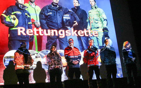 POL-DA: Pfungstadt / Landkreis Darmstadt-Dieburg: PrĂ€ventionskampagne Crashkurs Hessen startet im Landkreis Darmstadt-Dieburg / Sensibilisierung fĂŒr junge Verkehrsteilnehmerinnen und -teilnehmer - Foto: presseportal.de POL-DA: Pfungstadt / Landkreis Darmstadt-Dieburg: PrĂ€ventionskampagne Crashkurs Hessen startet im Landkreis Darmstadt-Dieburg / Sensibilisierung fĂŒr junge Verkehrsteilnehmerinnen und -teilnehmer - Foto: presseportal.de