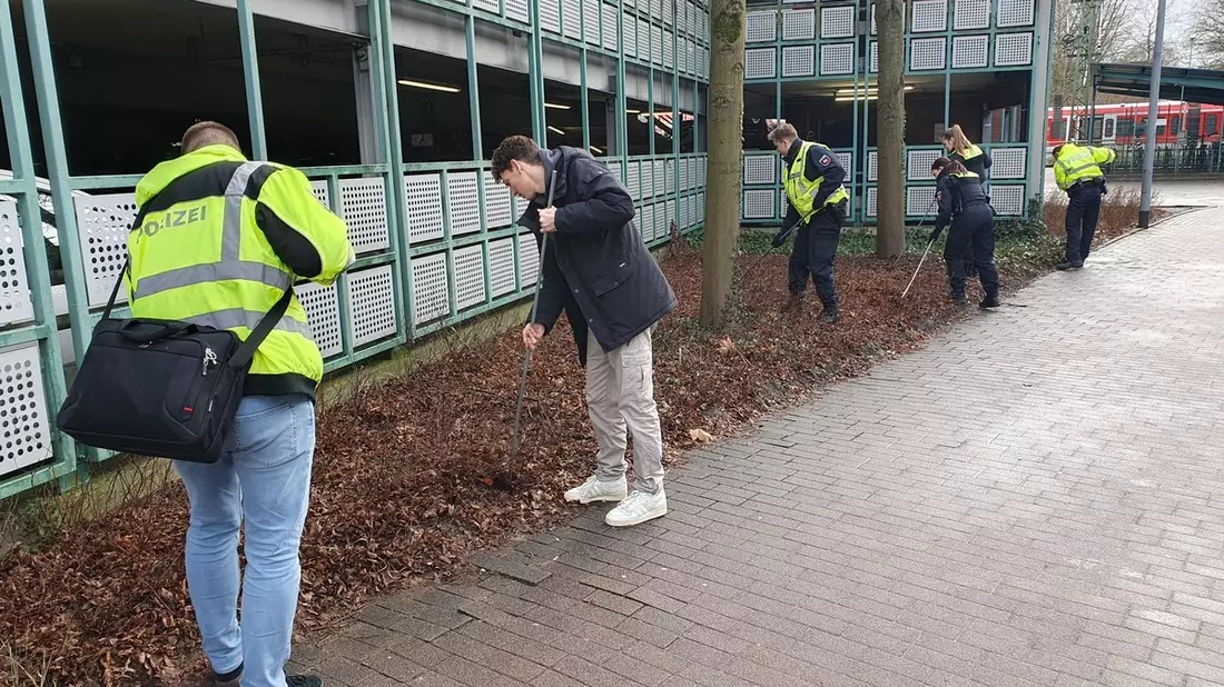 POL-STD: Tötungsdelikt in Stade - Spurensuche wird fortgesetzt - Wichtige Zeugen werden gebeten, sich zu melden - Bild: presseportal.de