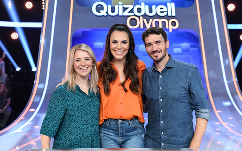 Die Neureuthers gegen den Quizduell-Olymp: Miriam und Felix Neureuther bei Esther Sedlaczek | Quizduell-Olymp am Freitag, 9. Februar, um 18:50 Uhr im Ersten - Foto: presseportal.de Die Neureuthers gegen den Quizduell-Olymp: Miriam und Felix Neureuther bei Esther Sedlaczek | Quizduell-Olymp am Freitag, 9. Februar, um 18:50 Uhr im Ersten - Foto: presseportal.de