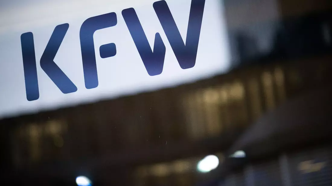 Die staatliche Förderbank KfW hat Post-Aktien verkauft. - Bild: Sebastian Gollnow/dpa