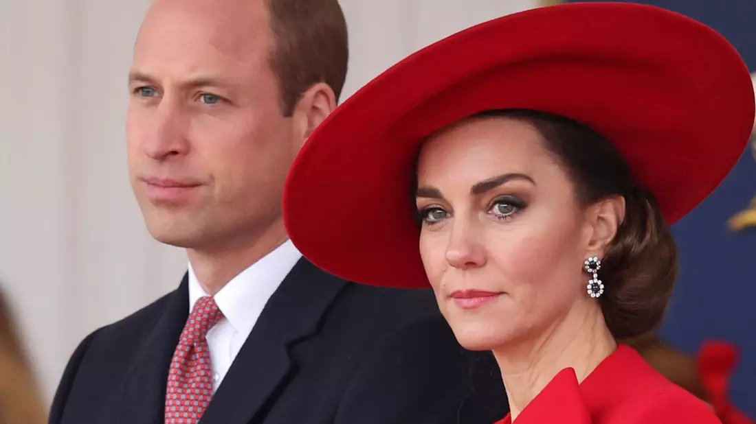 Prinz William und Prinzessin Kate nehmen an einer Feierlichkeit teil. - Bild: Chris Jackson/Pool Getty/AP