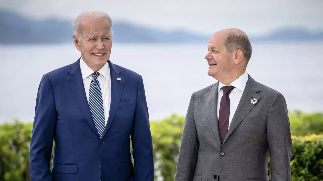 US-Präsident Joe Biden (l) und Bundeskanzler Olaf Scholz wollen sich am Freitag in Washington treffen. - Bild: Michael Kappeler/dpa
