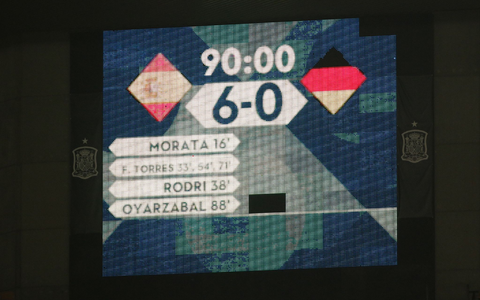 Im November 2020 verlor die DFB-Elf in der Nations League mit 0:6 gegen Spanien. - Foto: Daniel Gonzales Acuna/dpa Im November 2020 verlor die DFB-Elf in der Nations League mit 0:6 gegen Spanien. - Foto: Daniel Gonzales Acuna/dpa