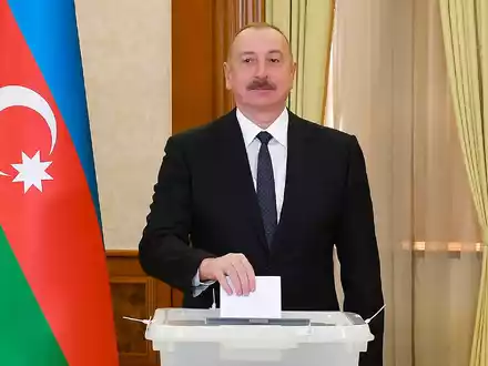 Ilham Aliyev wurde erneut zum aserbaidschanischen Präsidenten gewählt. - Foto: Vugar Amrullaev/Azerbaijan State News Agency AZERTAC/AP/dpa