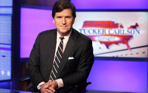 Tucker Carlson hat ein Interview mit Putin geführt. - Foto: Richard Drew/AP/dpa