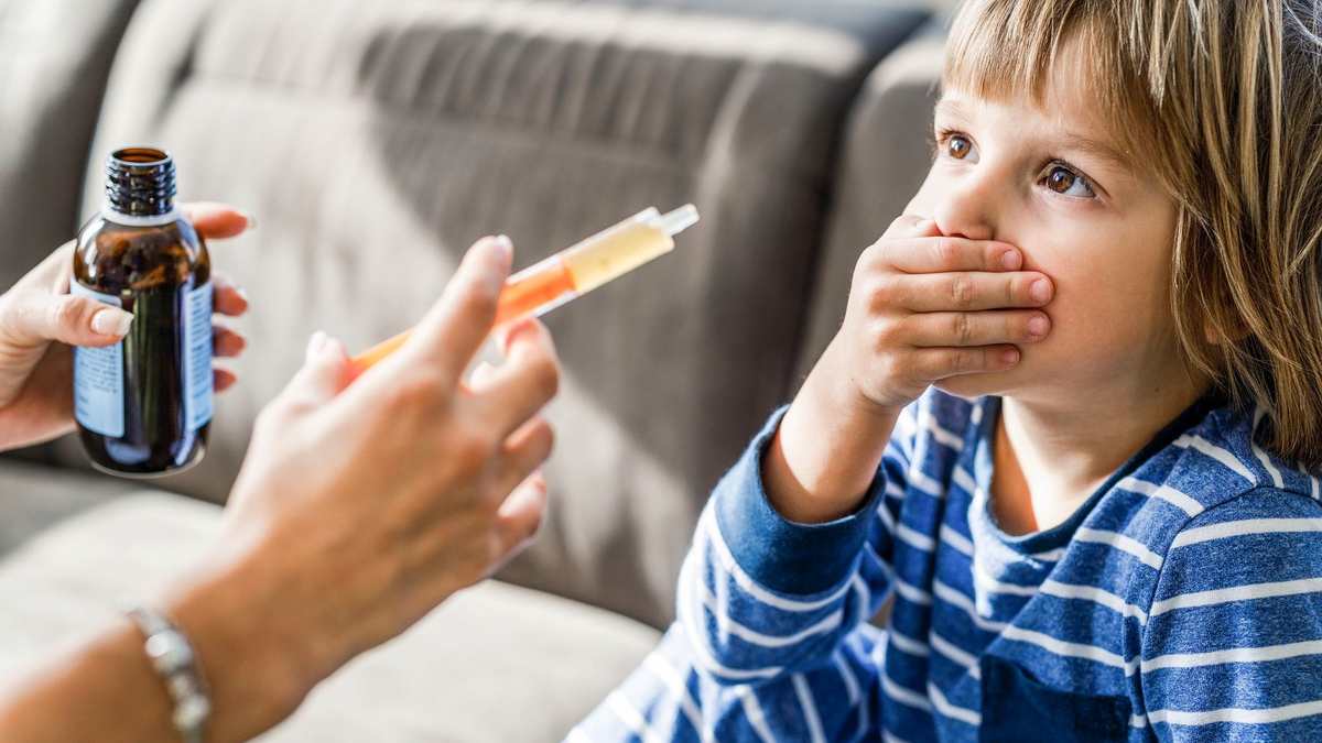 So klappt´s auch mit dem Zäpfchen / Den Kindern Medizin zu verabreichen geht leichter, wenn Eltern einige Tricks anwenden - Foto: presseportal.de