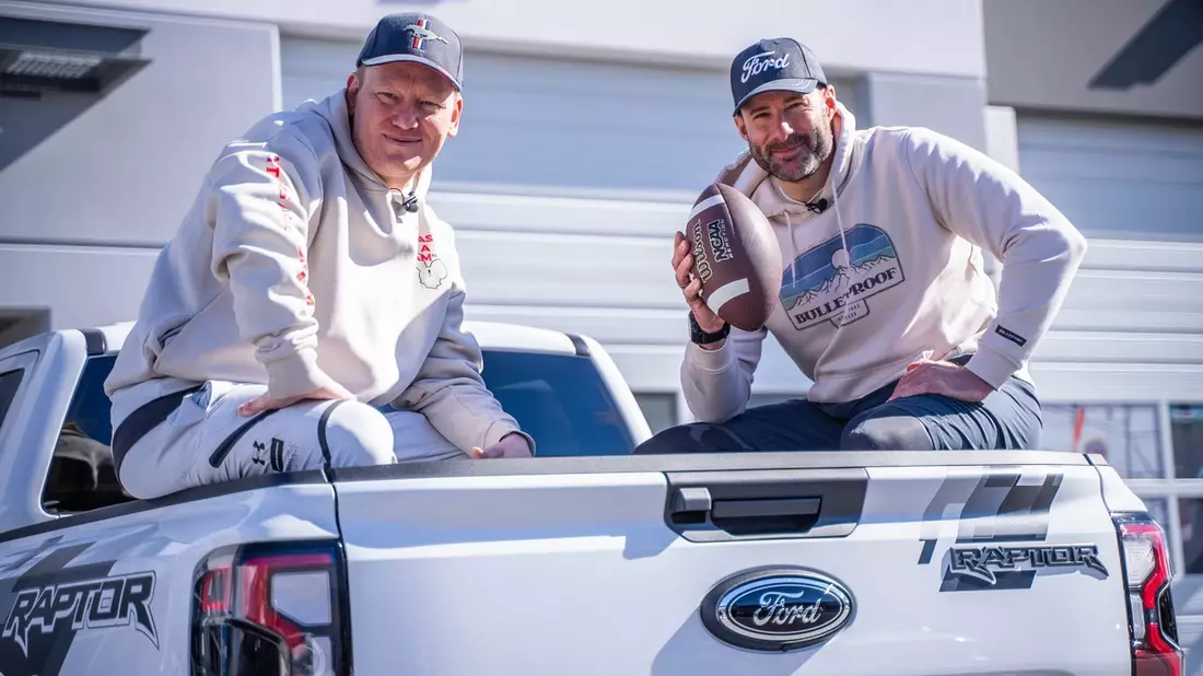 Ford und DAZN schicken Internet-König Knossi mit dem Adventure Ticket auf den Weg zum bedeutendsten Football-Highlight 2024 - Bild: presseportal.de