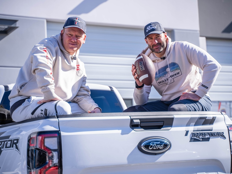 Ford und DAZN schicken Internet-König Knossi mit dem Adventure Ticket auf den Weg zum bedeutendsten Football-Highlight 2024 - Foto: presseportal.de