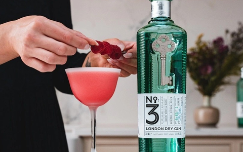 Clover Club: Ein Cocktail zum Verlieben mit No. 3 Gin - Foto: presseportal.de