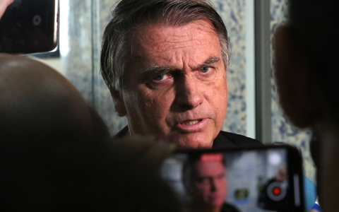 Jair Bolsonaro muss seinen Reisepass binnen 24 Stunden abgeben. - Foto: Tania Regio/Agencia Brazil/dpa