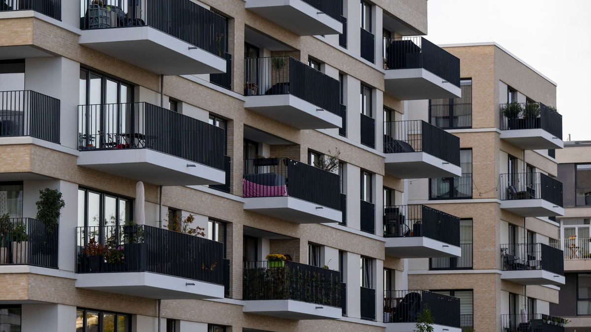 «Angesichts des exorbitanten Preisanstiegs seit über 10 Jahren und eines neuen Zinsumfeldes ist eine Phase der Preiskorrektur durchaus angebracht und auch im bisherigen Ausmaß gesamtwirtschaftlich nicht besorgniserregend», resümiert das IfW. - Foto: Monika Skolimowska/Deutsche Presse-Agentur GmbH/dpa