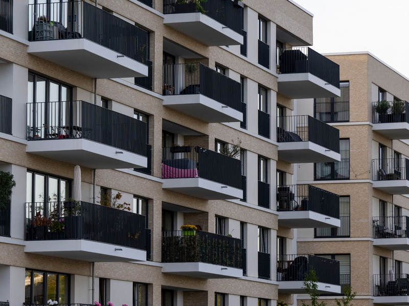 «Angesichts des exorbitanten Preisanstiegs seit über 10 Jahren und eines neuen Zinsumfeldes ist eine Phase der Preiskorrektur durchaus angebracht und auch im bisherigen Ausmaß gesamtwirtschaftlich nicht besorgniserregend», resümiert das IfW. - Foto: Monika Skolimowska/Deutsche Presse-Agentur GmbH/dpa