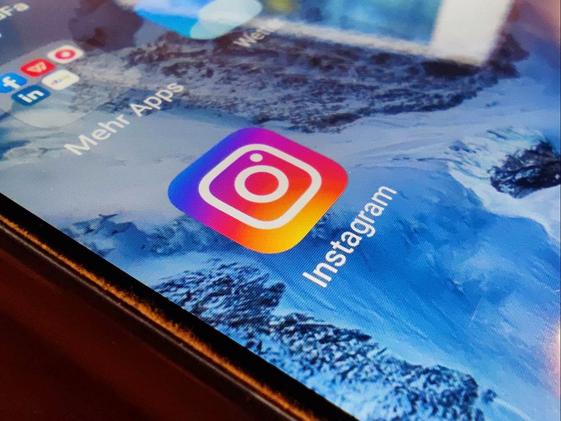 Instagram-Logo auf einem Smartphone (Archiv) - Foto: über dts Nachrichtenagentur
