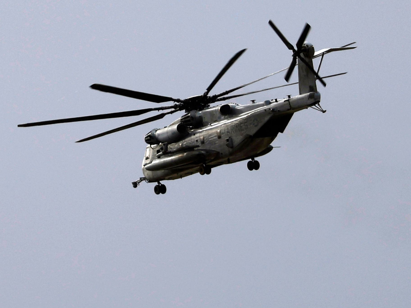 Ein solcher Marine CH-53E Super Stallion Hubschrauber ist bei stürmischem Wetter im Süden Kaliforniens verunglückt. - Foto: K.C. Alfred/The San Diego Union-Tribune/AP