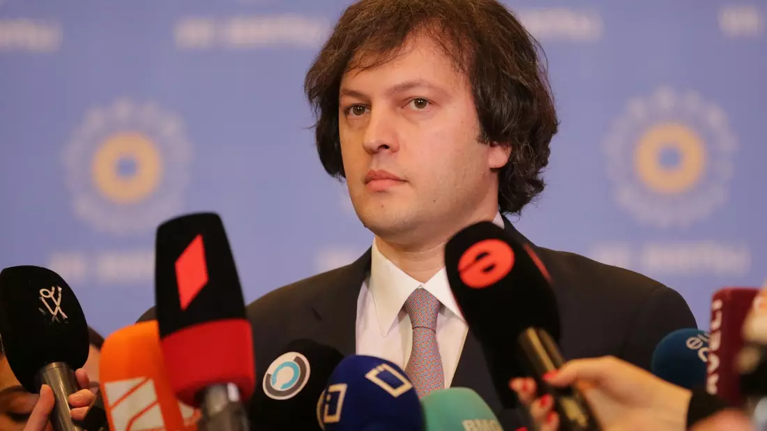 Irakli Kobachidse war bislang Vorsitzender der Regierungspartei Georgischer Traum. Seine Nominierung als Regierungschef geht auf den Oligarchen Bidsina Iwanischwili zurück. - Bild: Zurab Tsertsvadze/AP