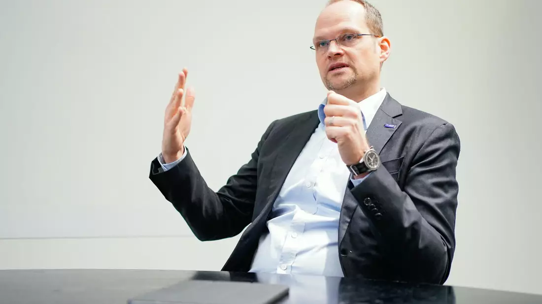 «Wir werden das US-Geschäft weiter absichern, fortführen und ausbauen», sagt BASF-Finanzchef Dirk Elvermann. - Bild: Uwe Anspach/dpa