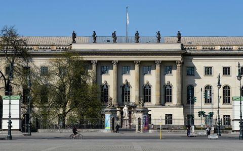 Die Humboldt-Universität: Hier kam es zu einem Zwischenfall bei einer Podiumsdiskussion zum Thema «Constitutional Challenges – Judging in a Constitutional Democracy». - Foto: Jens Kalaene/dpa-Zentralbild/dpa Die Humboldt-Universität: Hier kam es zu einem Zwischenfall bei einer Podiumsdiskussion zum Thema «Constitutional Challenges – Judging in a Constitutional Democracy». - Foto: Jens Kalaene/dpa-Zentralbild/dpa