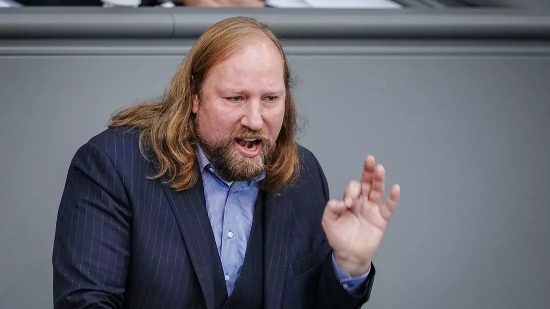 Anton Hofreiter kritisiert das Vorgehen der FDP: «Wenn man etwas nicht rechtzeitig sagt, dann hat man am Ende halt ein Problem und steht doof da.» - Bild: Kay Nietfeld/Deutsche Presse-Agentur GmbH/dpa
