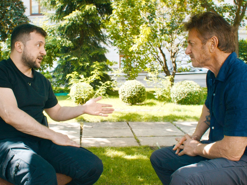 Sean Penn in der Ukraine: The HISTORY Channel zeigt zweistündige Doku des Hollywoodstars über Wolodymyr Selenskyj im April als exklusive deutsche TV-Premiere - Foto: presseportal.de